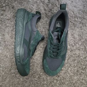 Vans Mte Ultrarange Neo Vr3 Men Size 12 Mono Dark Green 012026